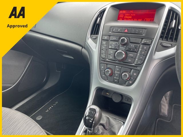 Image for 2016 Opel Astra SALOON 1.6 CDTI 136PS 4DR