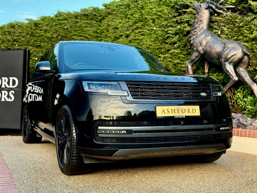 Image for 2024 Land Rover Range Rover P460E Dynamic
