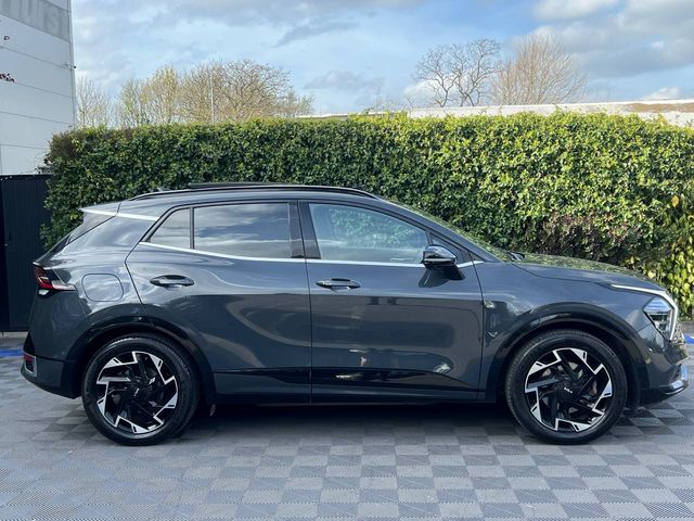 Image for 2023 Kia Sportage GT-LINE S 1.6 HYBRID ** HUGE SPEC ** // OPENING PAN ROOF // LEATHER HEATED SEATS // VIRTUAL COCKPIT