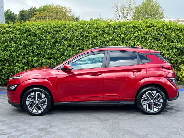 Image for 2022 Hyundai Kona PREMIUM EV 65 KWH // SERVICE HISTORY // DIGITAL CLUSTER // APPLE CARPLAY/ANDROID AUTO