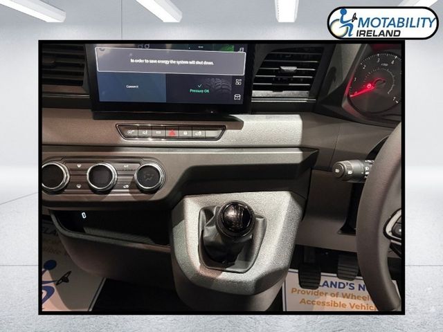 Image for 2025 Renault Master L3H2 New Model MiniBus