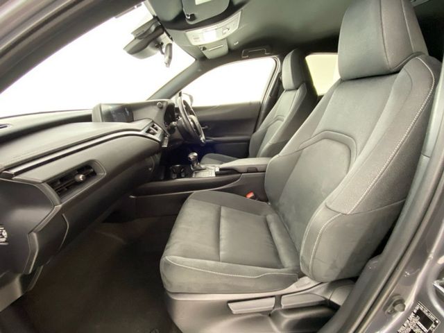 Image for 2021 Lexus UX 250H Dynamic