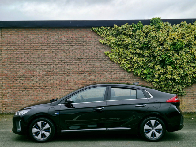 Image for 2018 Hyundai Ioniq PLUGIN HYBRID FINANCE AVAILABLE