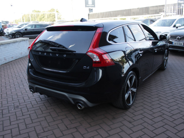 Image for 2017 Volvo V60 2.0D4 R-DESIGN 5DR ESTATE AUTO HUGE SPEC // 1 OWNER CAR // AS NEW CONDITION THROUGHOUT // BUY WITH CONFIDENCE AA AND SIMI APPROVED DEALER 2026 // FINANCE ARRANGED //