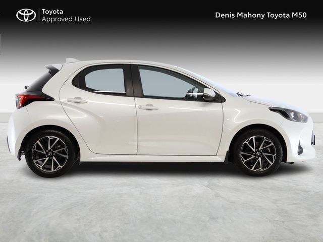 Image for 2022 Toyota Yaris Luna Sport Hybrid