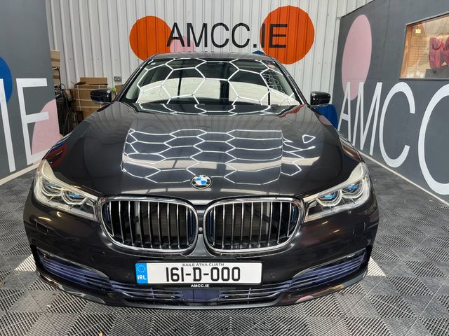 Image for 2016 BMW 7 Series 2016 BMW 740e PLUG-IN HYRBID / COOLED & HEATED SEATS , REVERSE CAMERA , ADAPTIVE CRUISE & MORE