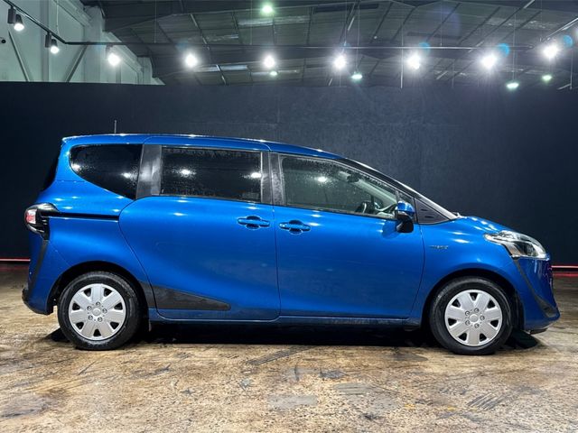 Image for 2019 Toyota Sienta 1.5L HYBRID AUTOMATIC - 7 SEATER - POWER DOOR - A/C HEATING CONTROLS