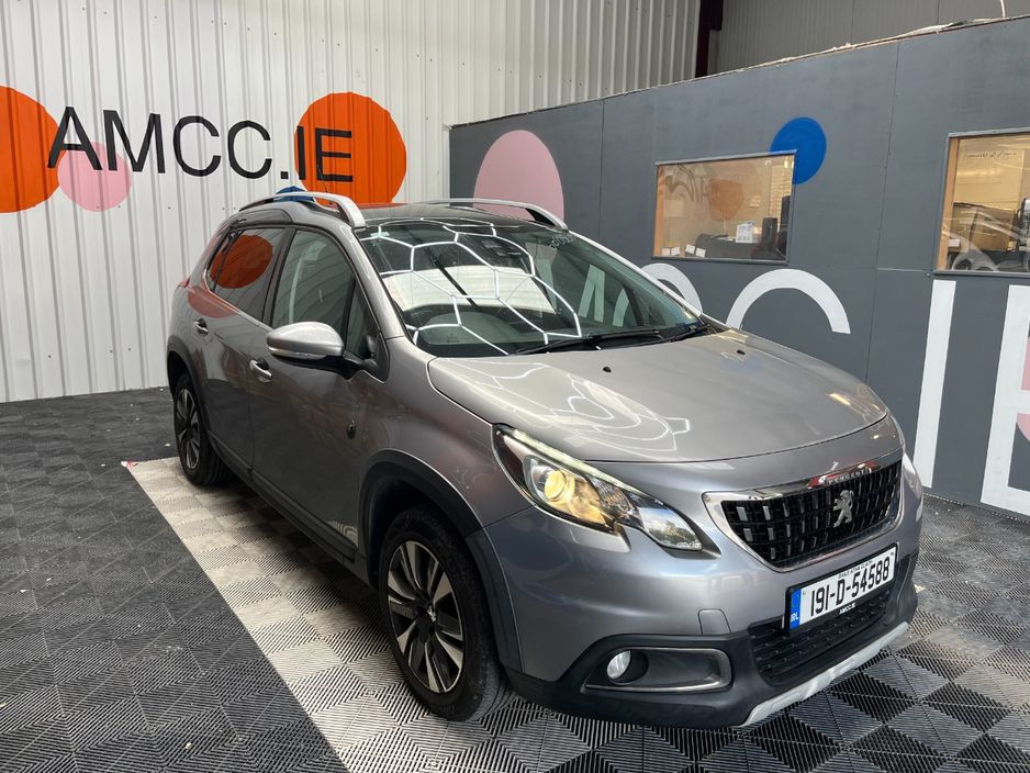 Image for 2019 Peugeot 2008 2019 PEUGEOT 2008 CROSS CITY 1.2 AUTOMATIC / CRUISE CONTROL / REVERSE CAMERA / HEATED SEATS / PANORAMIC SUNROOF AND MORE