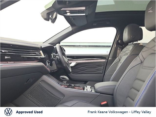 Image for 2025 Volkswagen Touareg R 3.0TSI PHEV 462BHP *DEMO MODEL*