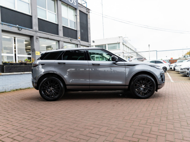 Image for 2024 Land Rover Range Rover Evoque Evoque MY25 1.5 I3 269PS Phev PLUG IN HYBRID DYNAMIQUE PLUS 5DR ESTATE AUTOMATIC // 1 OWNER WITH ONLY 46, 000 KMS // BUY WITH CONFIDENCE AA AND SIMI APPROVED DEALER 2025 // FINACE ARRANGED // ALL TRAD