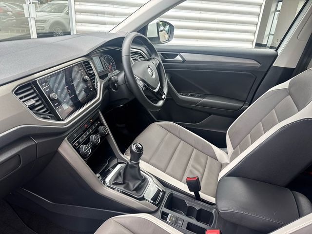 Image for 2022 Volkswagen T-Roc DESIGN 1.0TSI 110HP MANUAL