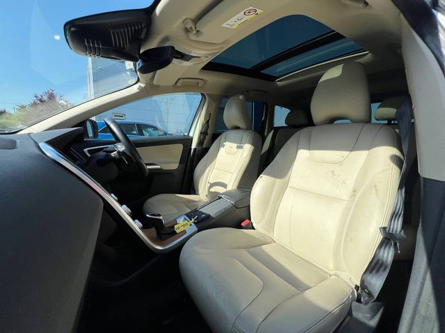Image for 2017 Volvo XC60 D4 CLASSIC 2.0 D // OPENING PAN ROOF // FULL SERVICE HISTORY // DIGITAL CLUSTER