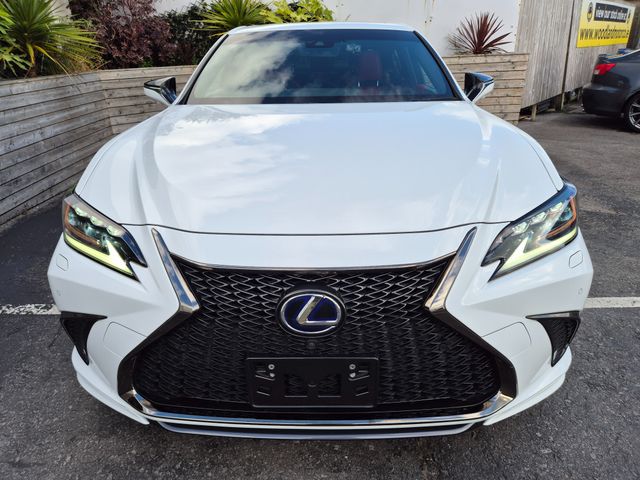 Image for 2021 Lexus ES 300h 2.5 HYBRID / F-SPORT TOP SPEC WITH SUNROOF & TRD KIT / TAX €180