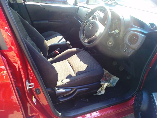 Image for 2013 Toyota Yaris 1.0 SPORT 4DR