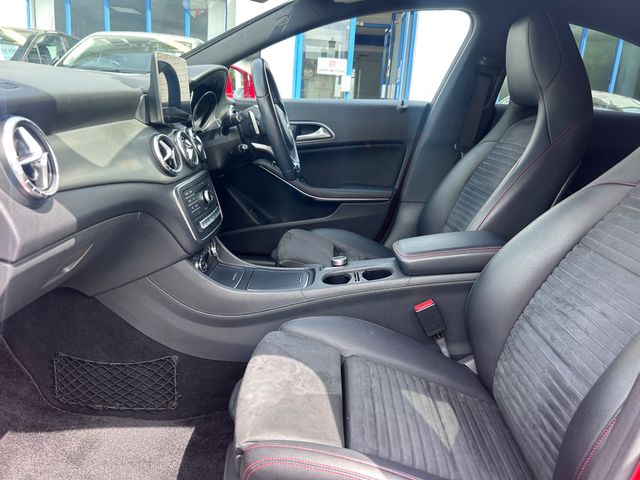 Image for 2017 Mercedes-Benz CLA Class 2017 MERCEDES CLA 180 PETROL AMG AUTO MASSIVE SPEC