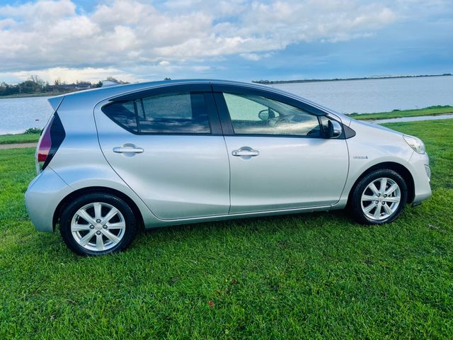 Image for 2015 Toyota Aqua 2015 TOYOTA AQUA IN METALLIC SILVER HYBRID CAR 