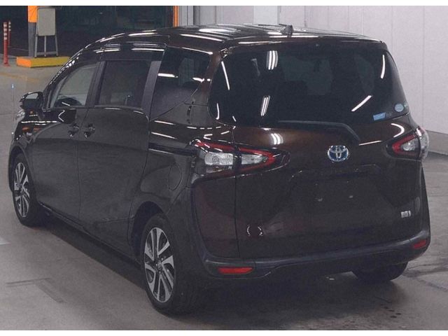 Image for 2015 Toyota Sienta 1.5 Petrol Hybrid G Auto