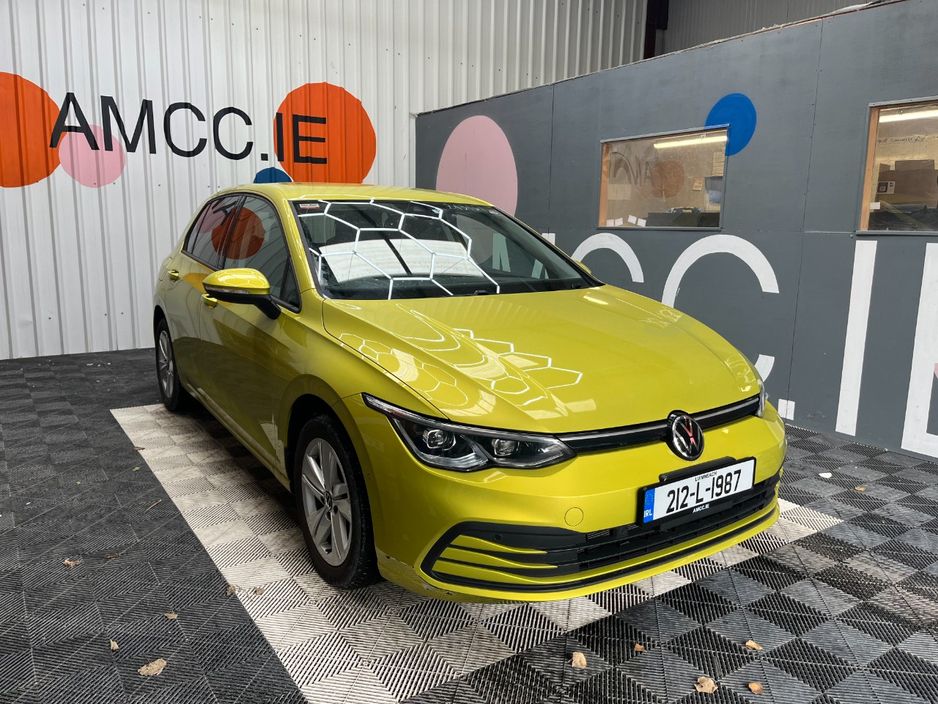 Image for 2021 Volkswagen Golf 2021 VOLKSWAGEN GOLF ETSI ACTIVE 1.0 AUTOMATIC / CRUISE CONTROL / PARKING CAMERA / HEATED SEATS / PADDLE SHIFTERS / APPLE CARPLAY AND MORE