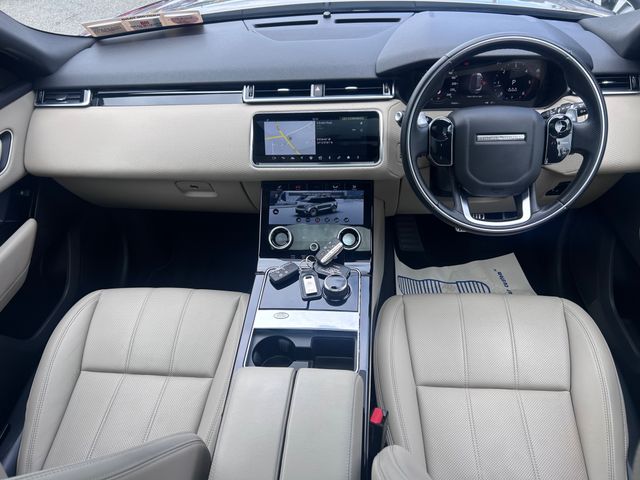 Image for 2018 Land Rover Range Rover 2018 RANGE ROVER VELAR 2.0d AUTO R DYNAMICS