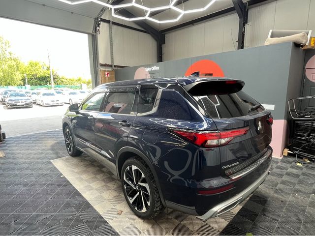 Image for 2022 Mitsubishi Outlander €36950 2022 MITSUBISHI OUTLANDER P 2.4 AUTOMATIC / CRUISE CONTROL / 360° CAMERA / ELECTRIC MEMORY & HEATED SEATS / PADDLE SHIFTERS / HEATED STEERING WHEEL / 7 SEATS OPTION AND MORE