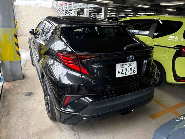 Image for 2021 Toyota C-HR Nero Leather seats Kit