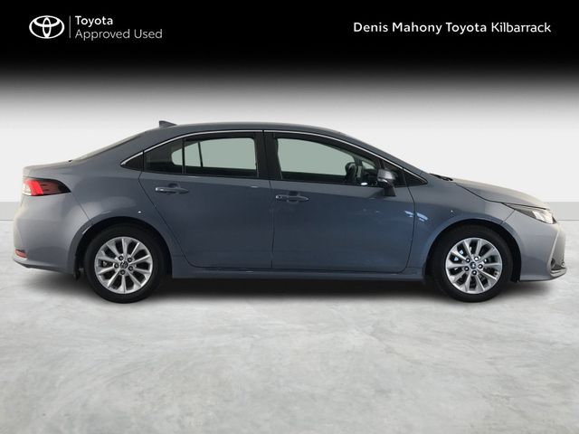 Image for 2022 Toyota Corolla LUNA HYBRID