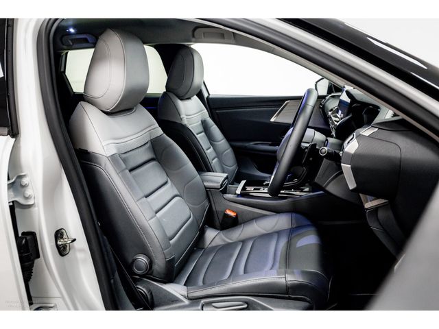 Image for 2025 Citroen C5 X FLAIR 1.6 PHEV Auto 225HP
