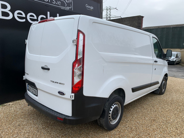 Image for 2022 Ford Transit Custom 2.0 TDCI 105 PS SWB // PRICE EXCL. VAT // 02/27 CVRT // ONE OWNER // BLUETOOTH, ELECTRIC WINDOWS AND MULTI FUNCTIONAL STEERING WHEEL // 