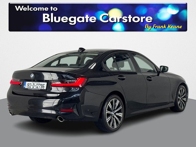 Image for 2019 BMW 3 Series SE AUTO 320D G20 FACELIFT MODEL**BLACK LEATHER INTERIOR**FRONT HEATED SEATS**TOUCH SCREEN MEDIA DISPLAY**REVERSE CAMERA**PARKING SENSORS**KEYLESS START**DRIVE MODES**BLUETOOTH**FINANCE AVAILABLE**