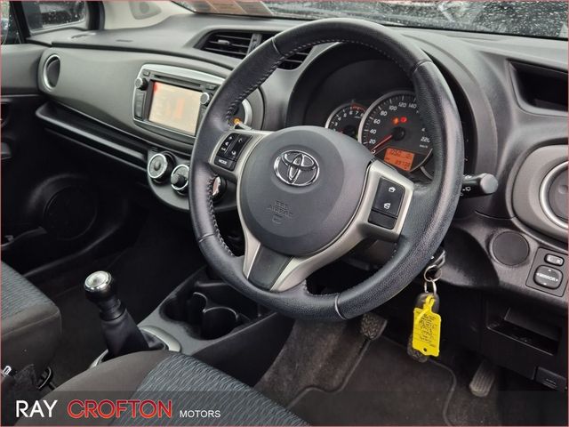 Image for 2012 Toyota Yaris 1.0 VVT-i 3Dr Luna