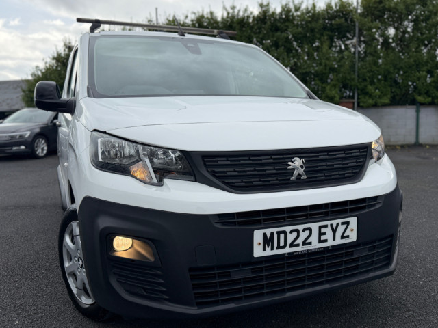 Image for 2022 Peugeot Partner BLUEHDI PROFESSIONAL PREMIUM L1