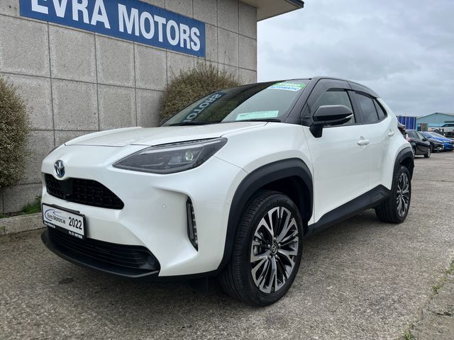 Image for 2022 Toyota Yaris Cross Z HYRBID AUTOMATIC 1.5 PETROL //HIGH SPEC//HALF LEATHER HEATED SEATS//360 PARKING CAMERAS//ADAPTIVE CRUISE CONTROL//KEYLESS ENTRY//