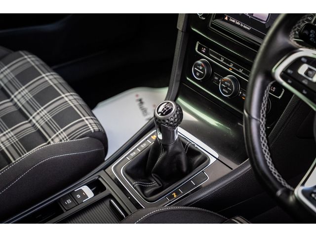 Image for 2014 Volkswagen Golf 