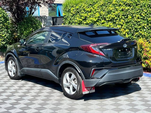 Image for 2019 Toyota C-HR 1.8 HYBRID AUTO // REVERSE CAMERA // DUAL ZONE CLIMATE CONTROL // ADAPTIVE CRUISE CONTROL