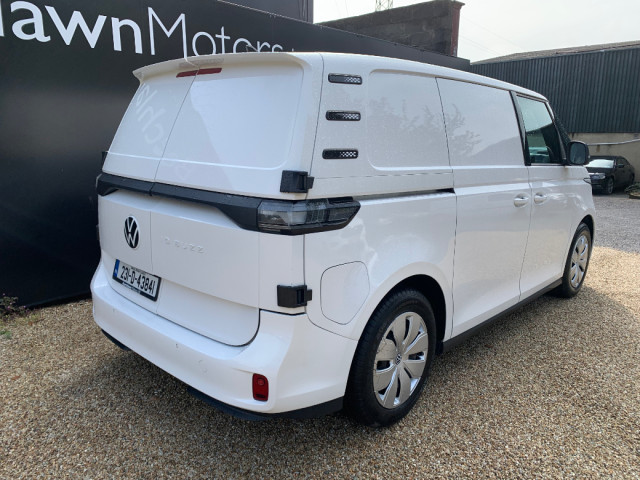Image for 2023 Volkswagen ID. Buzz CARGO 77KWH 204 BHP // PRICE EXCL. VAT // 06/27 CVRT // ONE OWNER // GREAT CONDITION // CRUISE, BLUETOOTH AND PARKING SENSORS // 