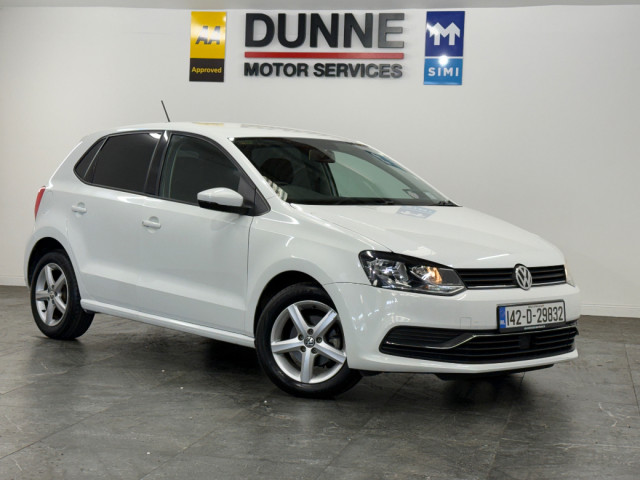 Image for 2014 Volkswagen Polo **BLUE MOTION MODEL **2 KEYS **TOUCHSCREEN BLUETOOTH RADIO **DSG GEARBOX **SAT NAV **POWER FOLD MIRRORS **BLACK FABRIC SEATS **AUTO START STOP **DAYTIME RUNNING LIGHTS **FOG LIGHTS **ELECTRIC WINDOWS 