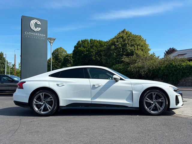 Image for 2024 Audi e-tron GT QUATTRO