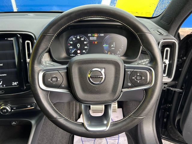 Image for 2021 Volvo XC40 T5 RECHARGE 1.5 PLUG-IN HYBRID AUTO // COMPLETE SERVICE HISTORY // LEATHER/ALCANTARA INTERIOR // DIGITAL CLUSTER