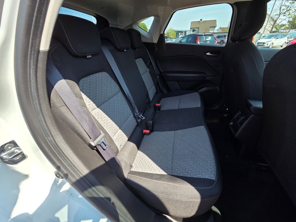 Image for 2022 Renault Captur Limited Naeb TCE 90 5DR