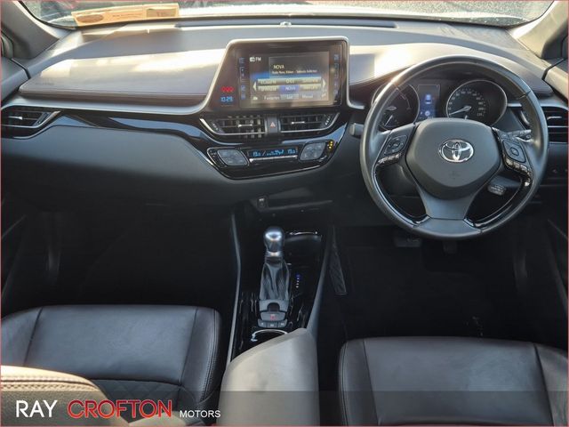 Image for 2019 Toyota C-HR 1.8 HYBRID SOL