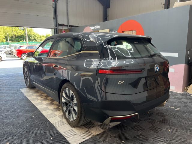 Image for 2022 BMW iX 2022 BMW IX XDRIVE40 AUTOMATIC / CRUISE CONTROL / PARKING CAMERA / ELECTRIC MEMORY & HEATED SEATS / AMBIENT LIGHTS / APPLE CARPLAY AND MORE