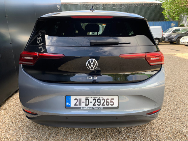 Image for 2021 Volkswagen ID.3 58 KWH MAX 204 BHP AUTO // ONE OWNER // DOCUMENTED SERVICE HISTORY // PANORAMIC ROOF, HEATED SEATS AND REVERSE CAMERA // 