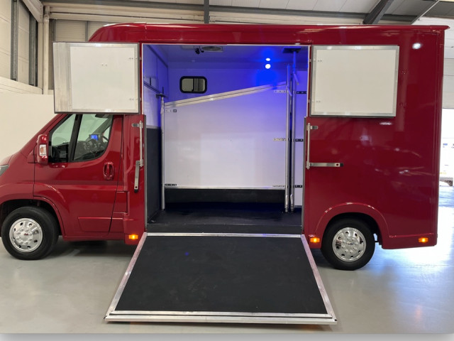 Image for 2019 Peugeot Boxer 2.2 140HP Stallion Box
