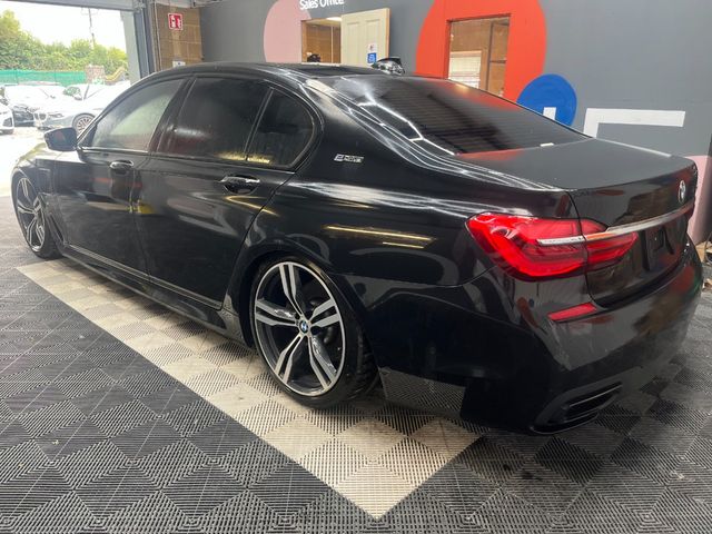 Image for 2016 BMW 7 Series 2016 BMW 740 E IPERFORMANCE SPORT 2.0 AUTOMATIC / CRUISE CONTROL / PARKING CAMERA / ELECTRIC MEMORY HEATED & MASSAGING SEATS / AMBIENT LIGHTS / PANORAMIC SUNROOF AND MORE