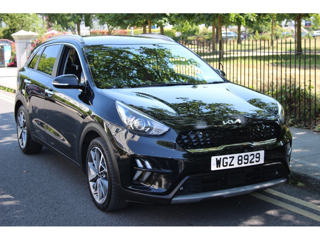 Image for 2022 Kia Niro 3 Self Charging Hybrid - Full Leather, Birds Eye Park, Heated everything!