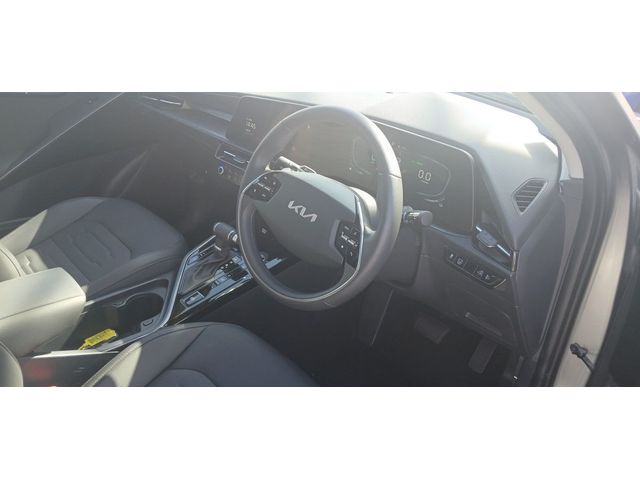 Image for 2026 Kia Niro HEV SEM **AUTOMATIC, REAR VIEW CAMEA, LEATHER INTERIOR, CRUISE CONTROL**
