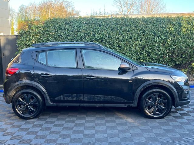 Image for 2025 Dacia Sandero STEPWAY EXTREME 1.0 TCE // VERY LOW MILEAGE // HEATED SEATS // REVERSE CAMERA