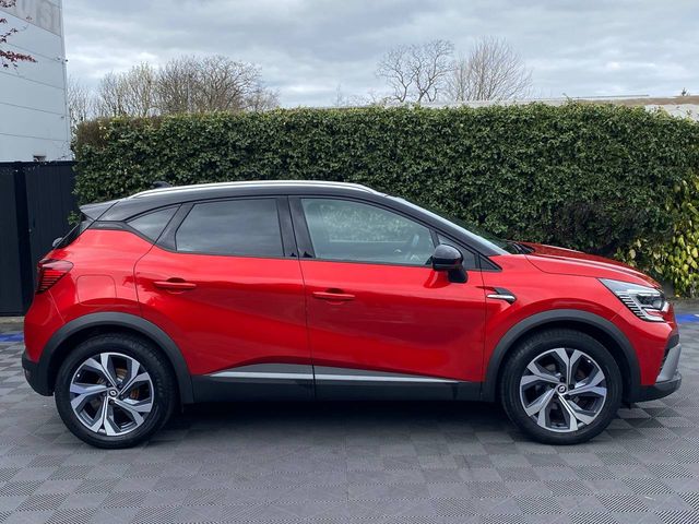 Image for 2023 Renault Captur RS-LINE 1.0 TCE ** VERY LOW MILEAGE ** // 18" RS-LINE ALLOYS // APPLE CARPLAY/ANDROID AUTO // REVERSE CAMERA