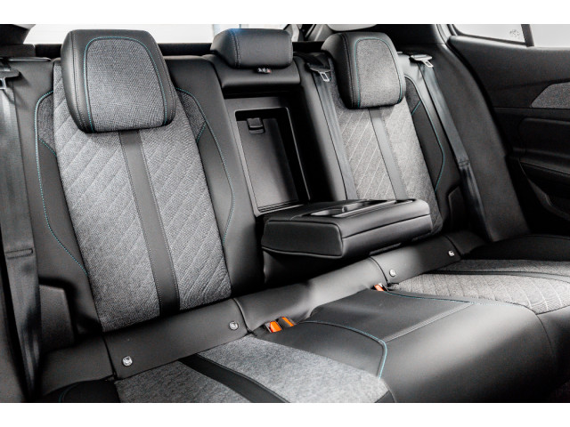 Image for 2024 Peugeot 408 Allure Premium 1.6 PHEV Auto 225HP