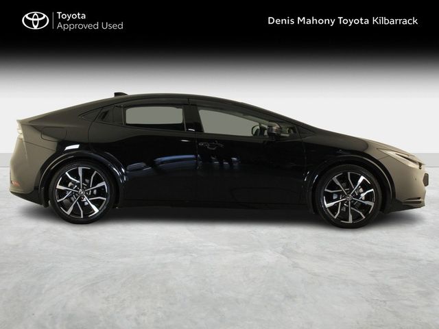 Image for 2026 Toyota Prius PHEV